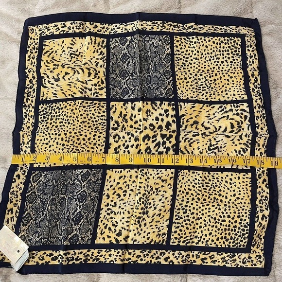 NWT EL CORTE INGLESE Silk Square Scarf 19 X 19 Vintage Animal Print Blue… - Picture 4 of 7